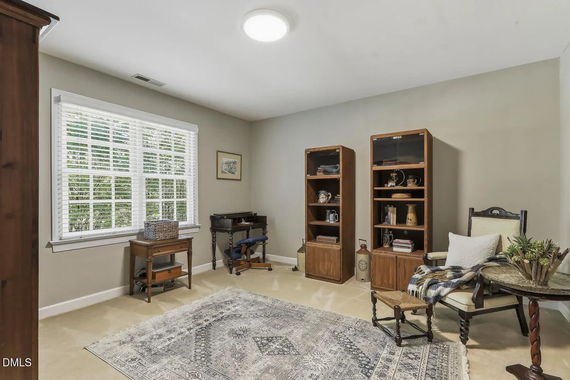 Photo of 429 Grosvenor Drive