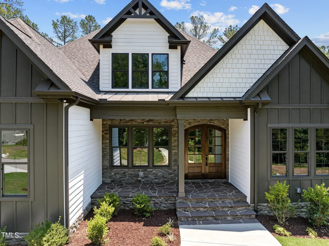 Photo of 1120 Springdale Drive