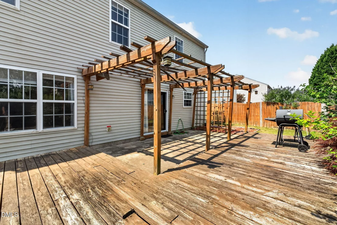 Photo of 1012 Breeze Lane