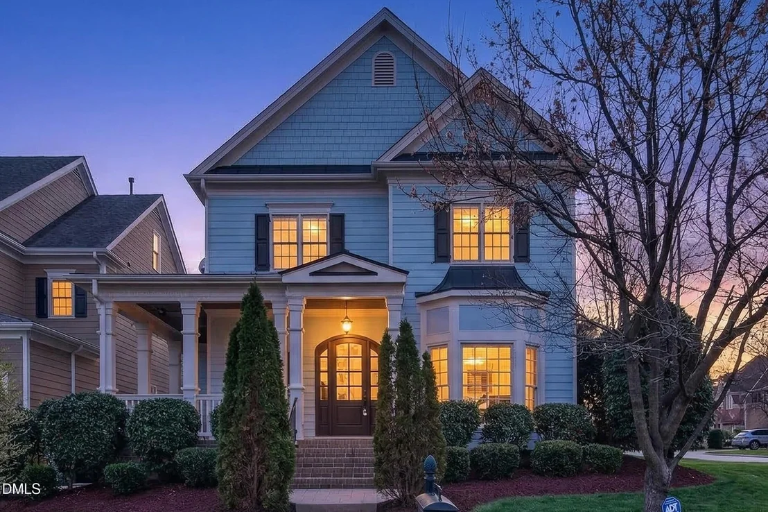 Photo of 2837 Cameron Pond Drive