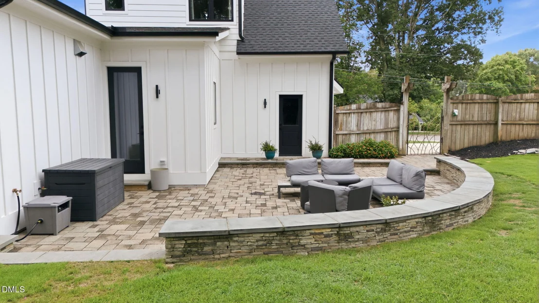 Photo of 814 Tyrrell Road