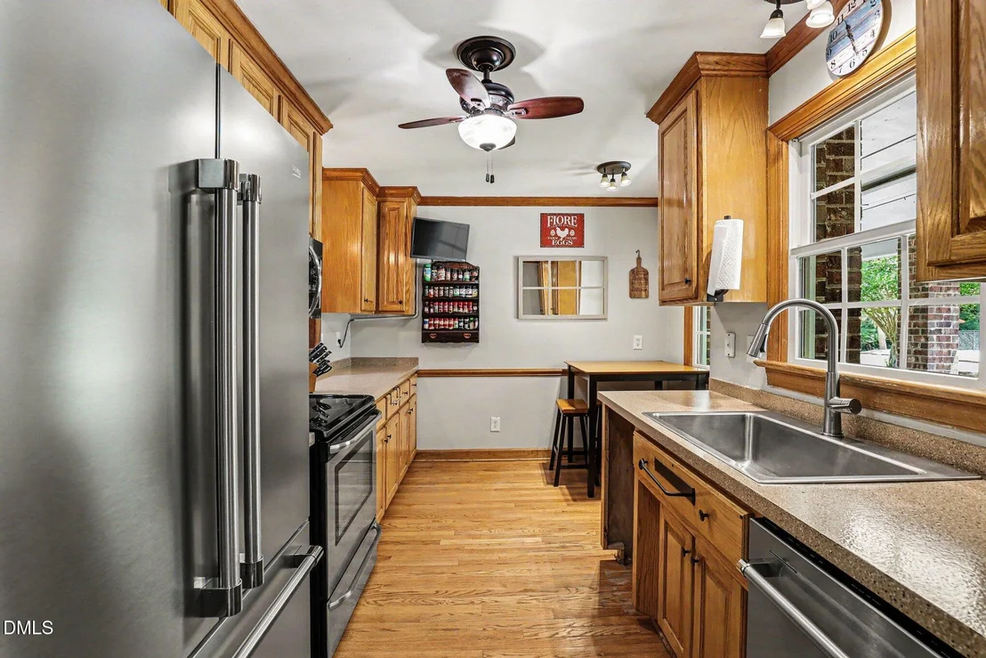 Photo of 2256 Shotwell Road