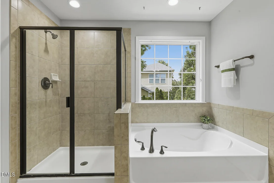 Photo of 1756 Laurel Park Place
