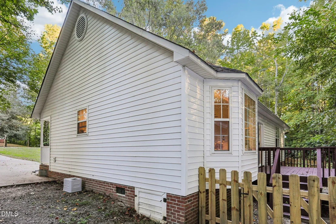 Photo of 8832 Reigate Lane