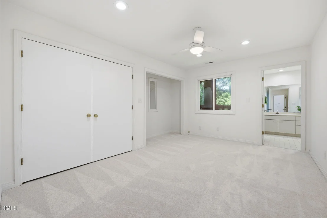 Photo of 910 Tarik Drive