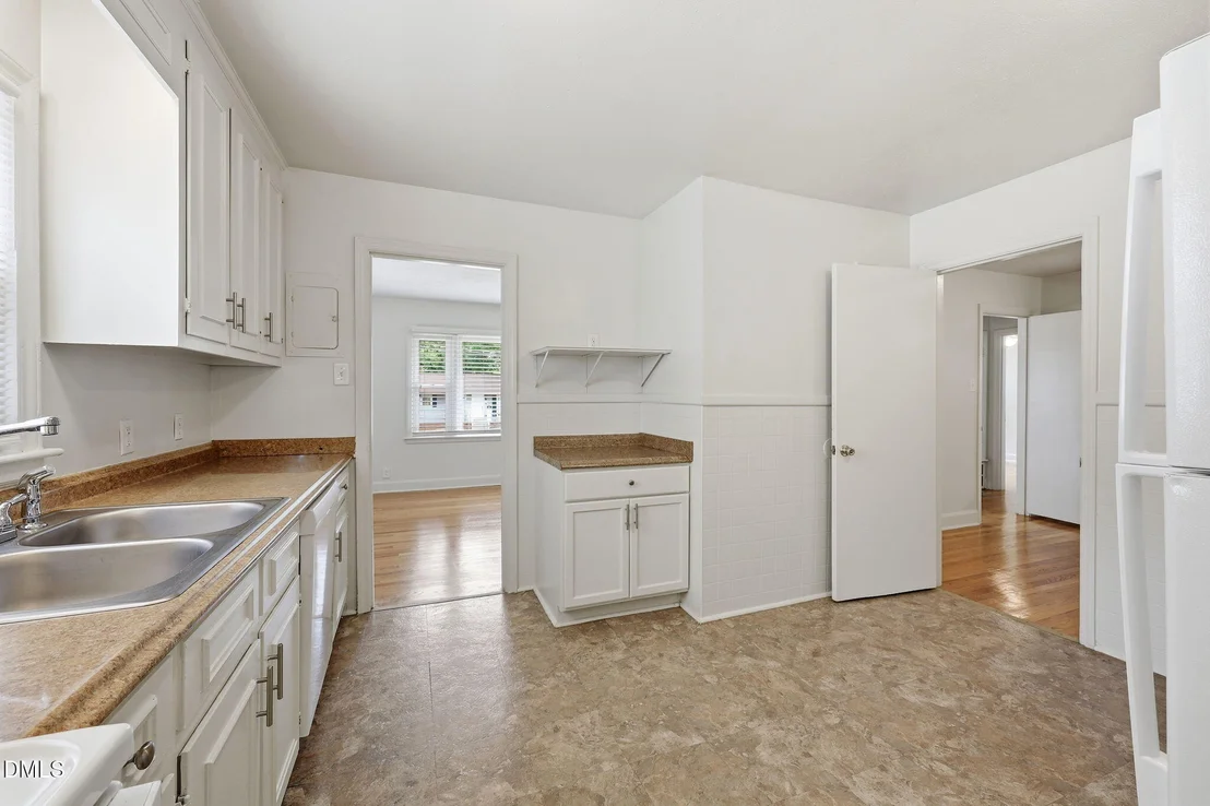 Photo of 1711 Forest Road