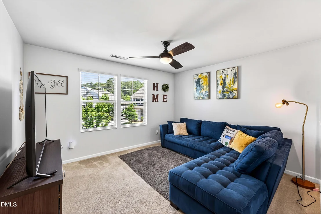 Photo of 410 Chestnut Oak Place