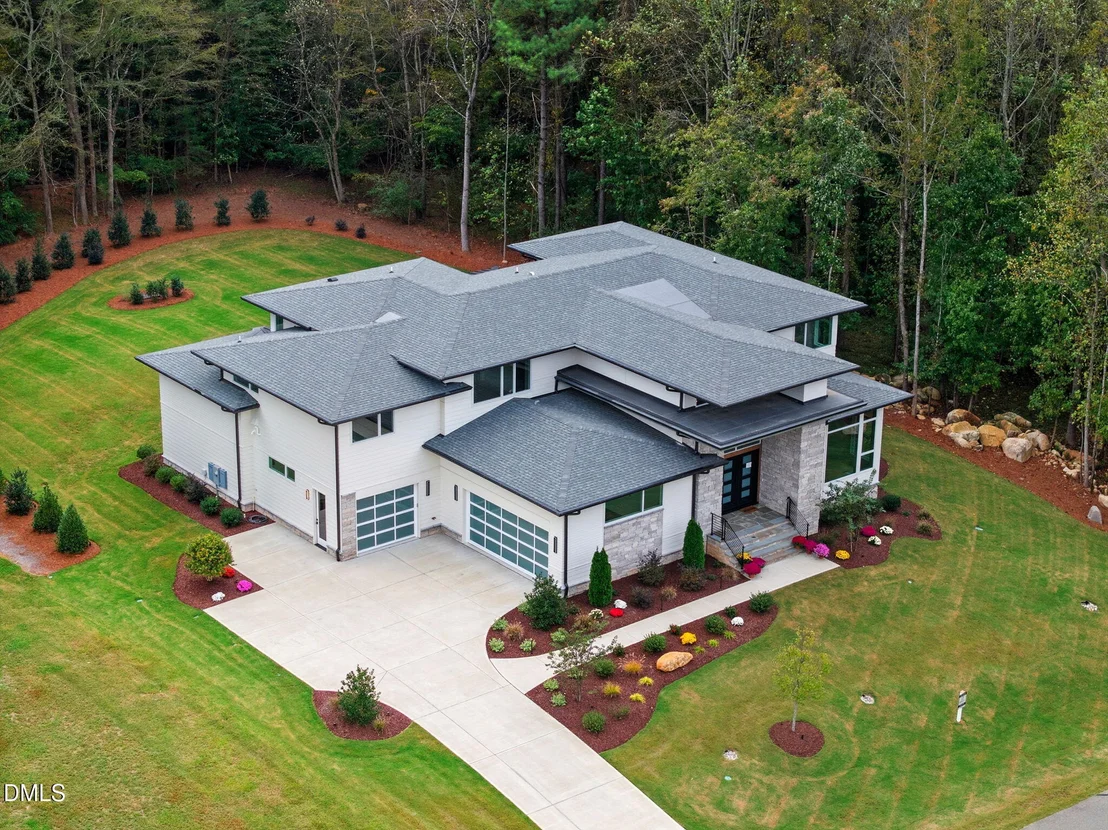 Photo of 213 Westhampton Drive