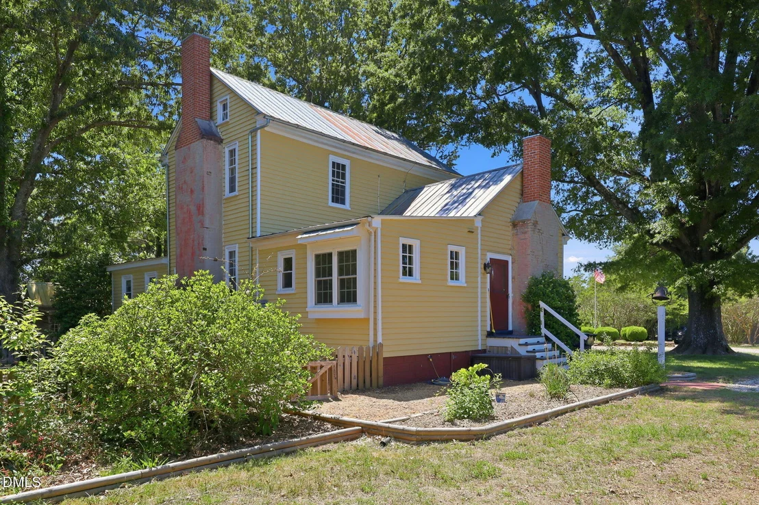 Photo of 462 Darius Pearce Road