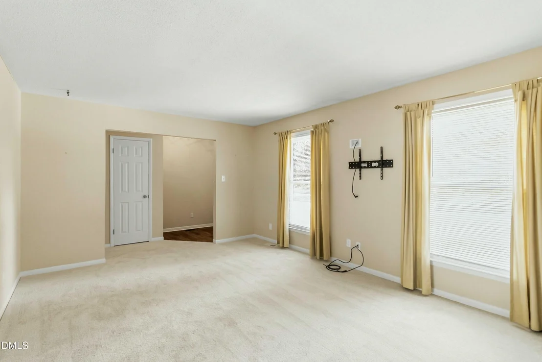 Photo of 1600 Edgebrook Drive