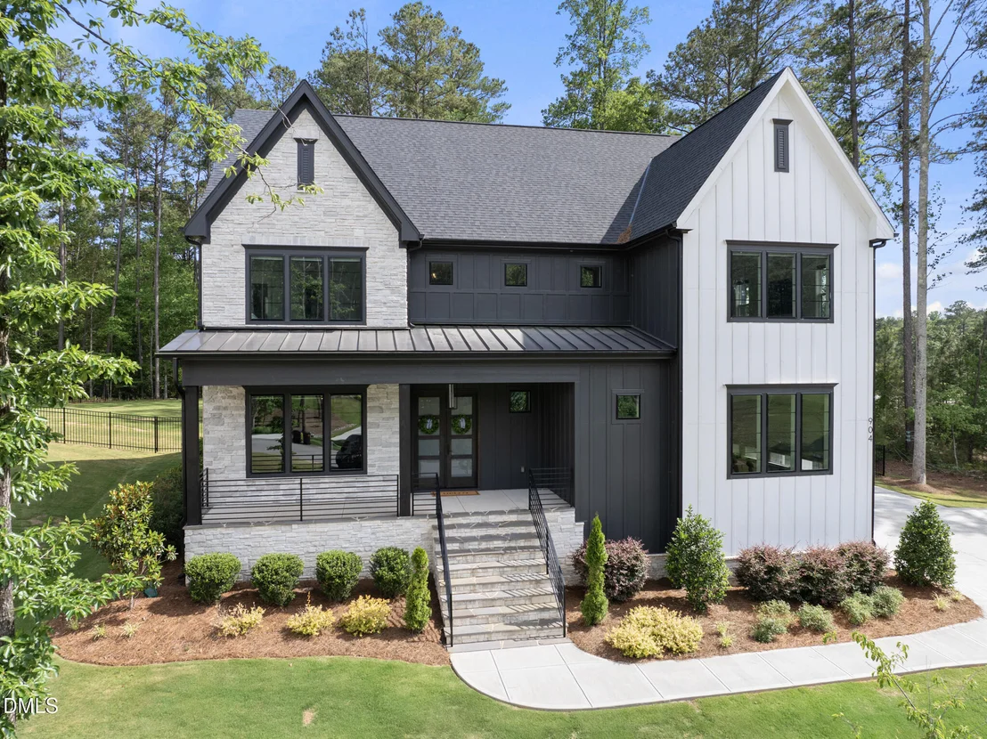 Photo of 904 Harrison Ridge Road