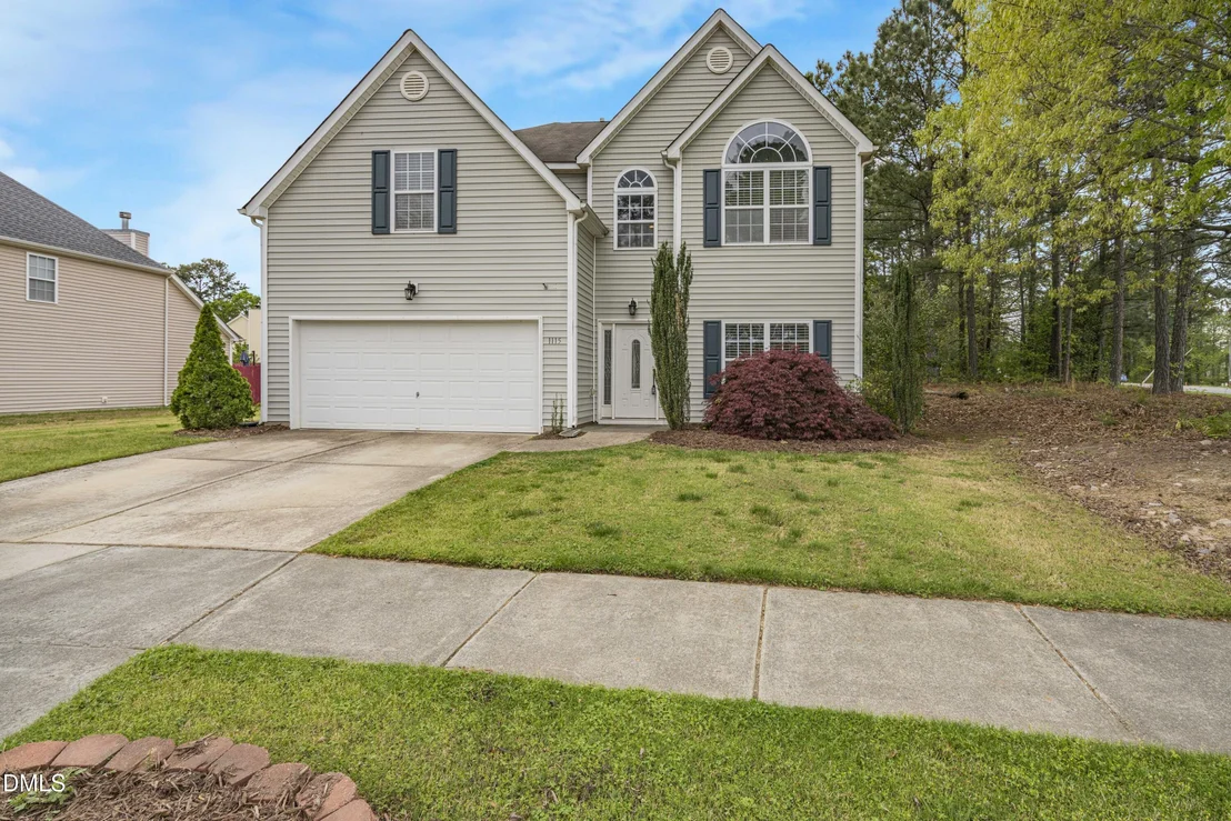 Photo of 1115 Golden Crest Drive