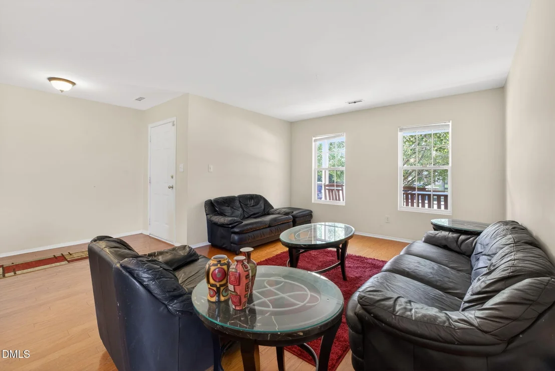 Photo of 1012 Breeze Lane