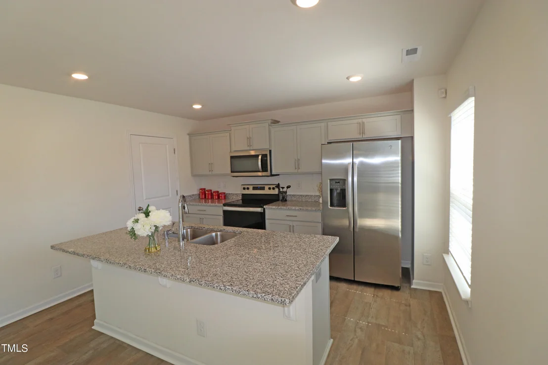 Photo of 5445 Carolines Way