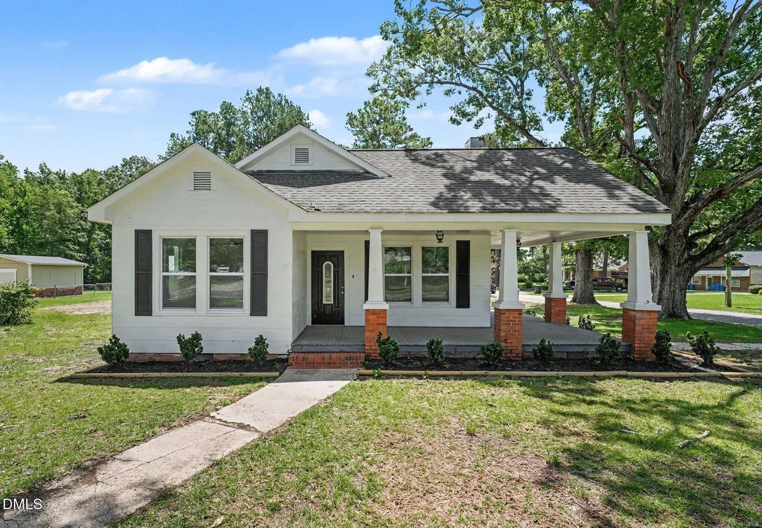Photo of 207 Old Post Road