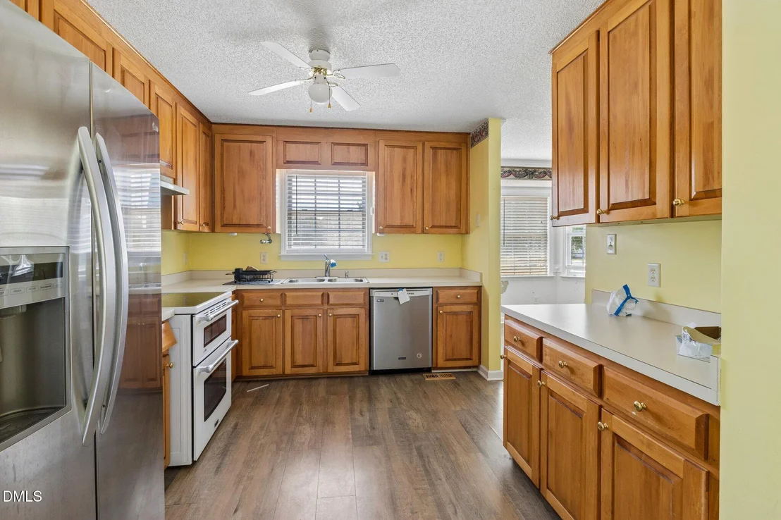 Photo of 6304 Walnut Glen Drive