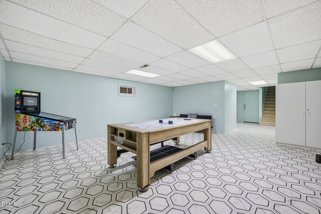 Photo of 6101 Dresden Lane