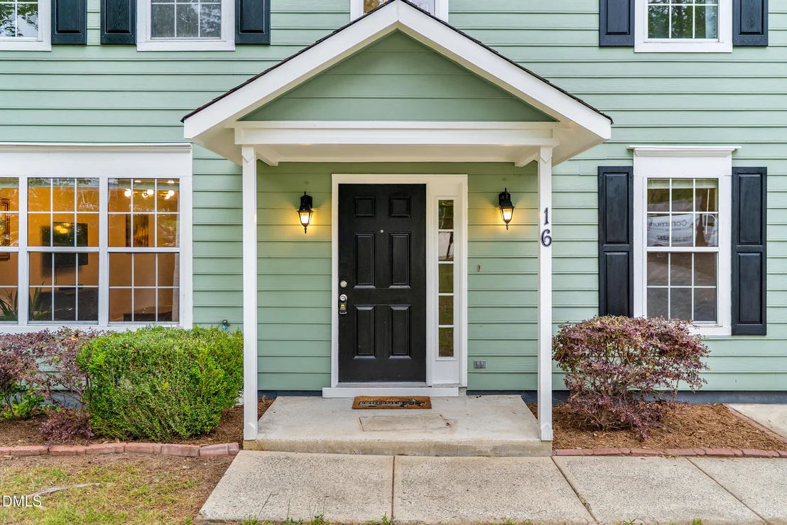 Photo of 16 Meadowcrest Drive