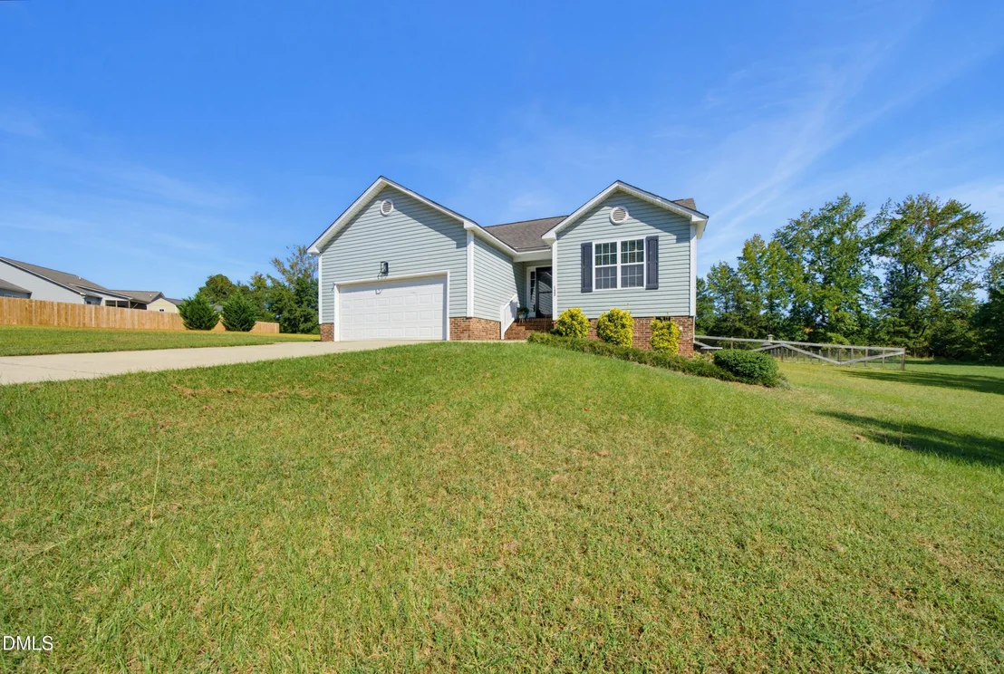Photo of 122 Fox Chase Lane