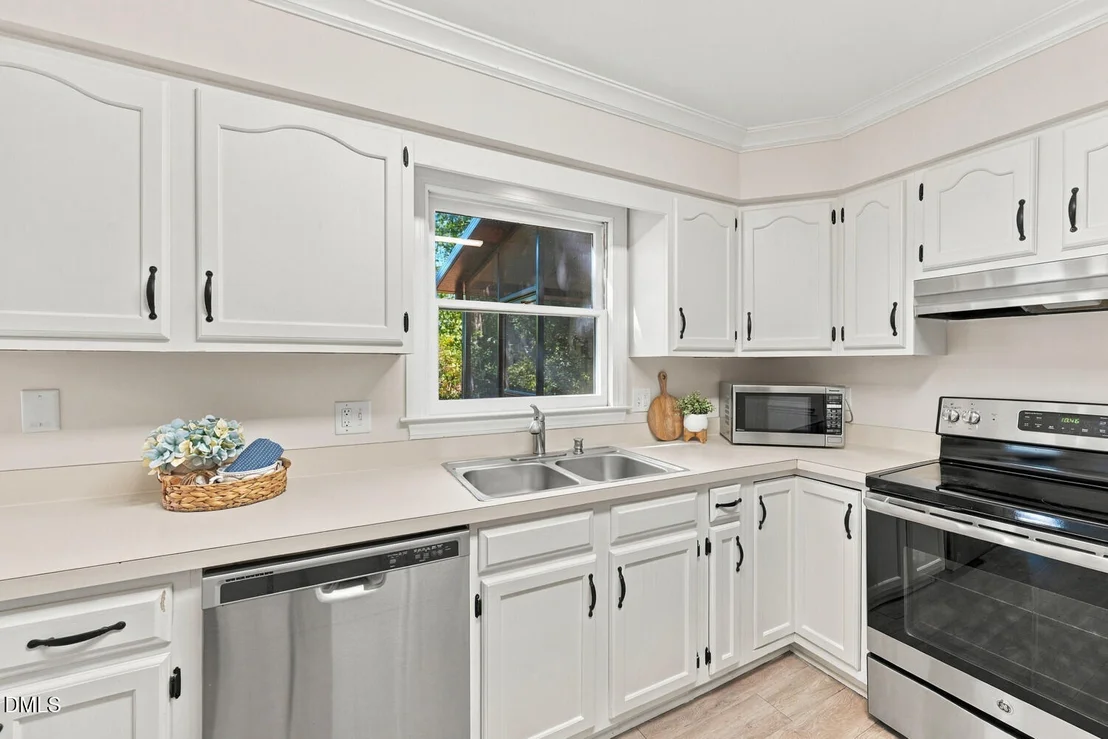 Photo of 105 Pinewood Drive