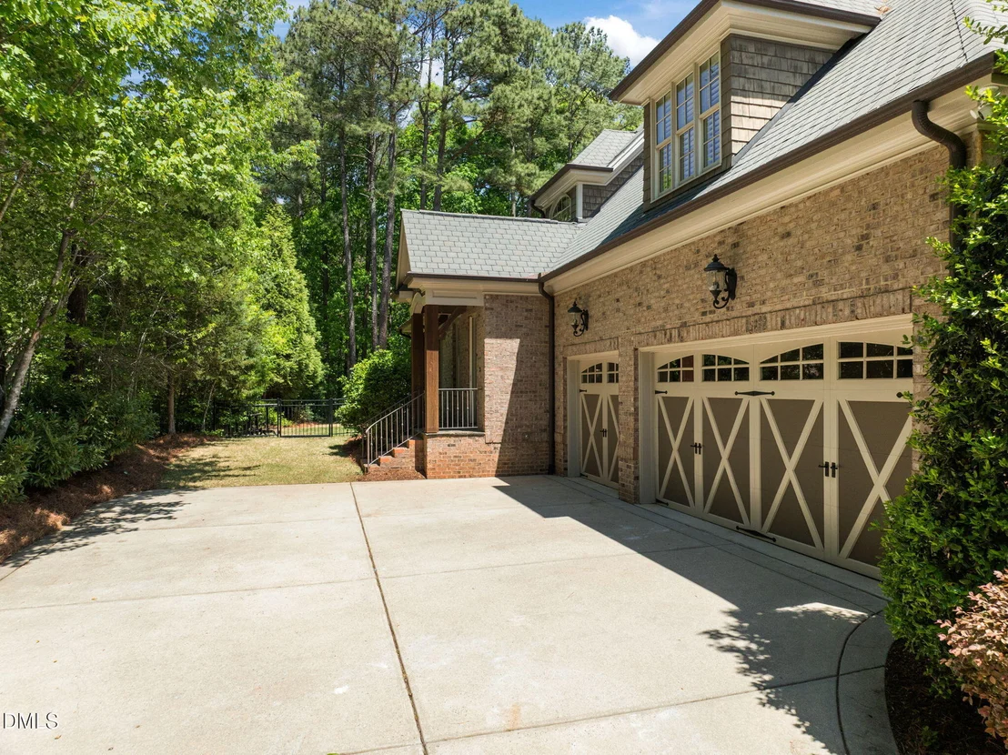 Photo of 1112 Ladowick Lane