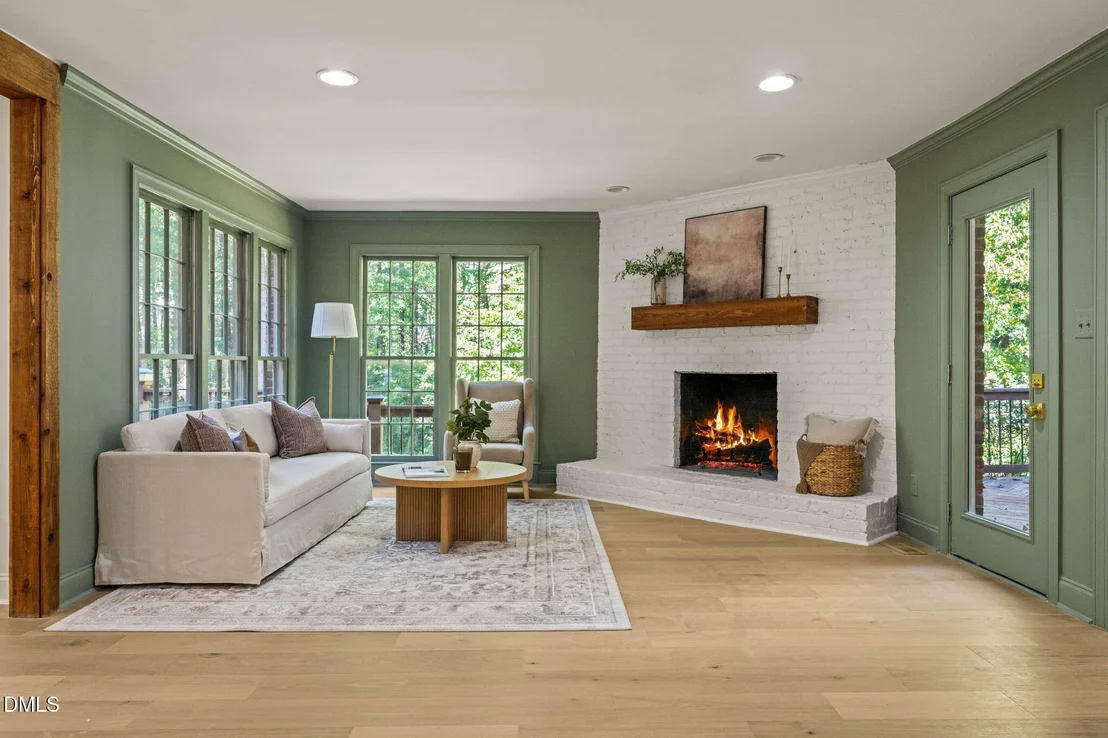 Photo of 2404 Beechview Court