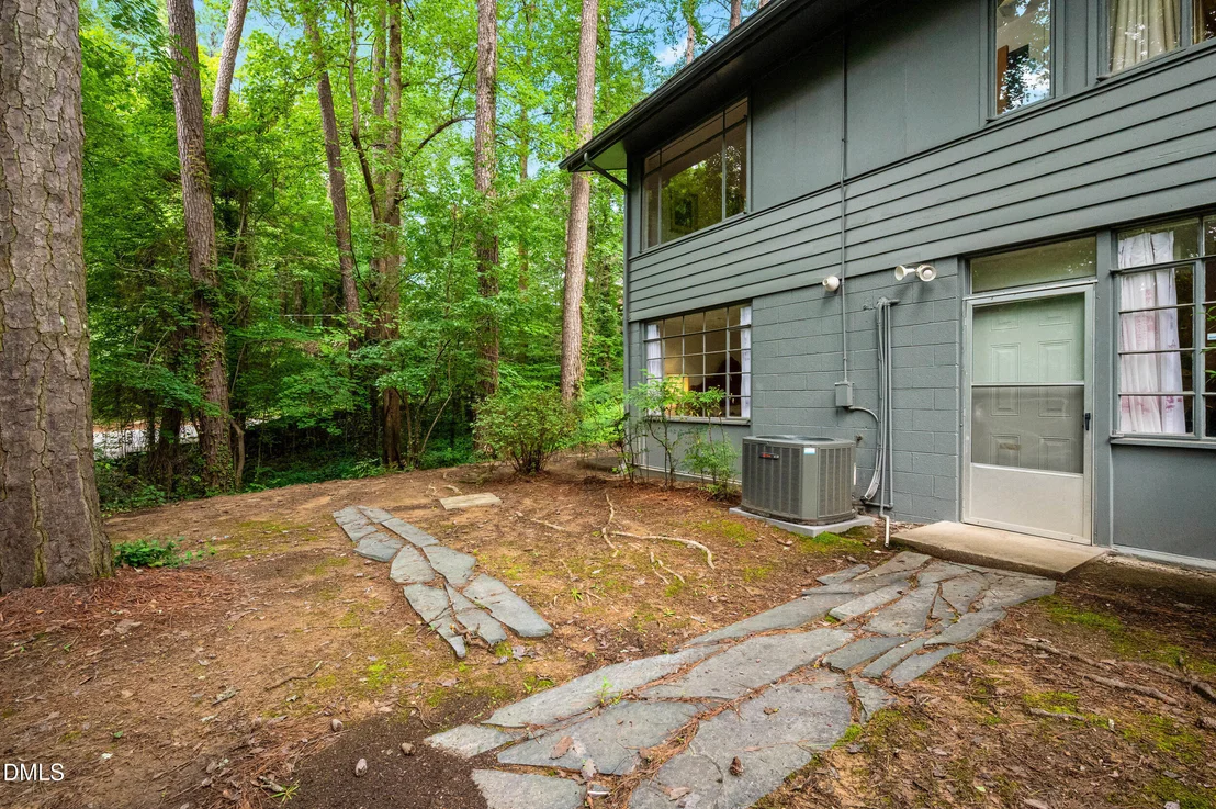 Photo of 425 Brookside Drive