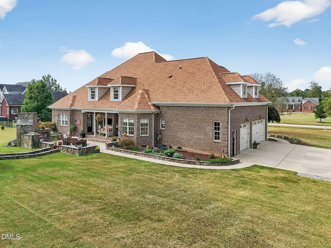 Photo of 296 Shoreline Drive