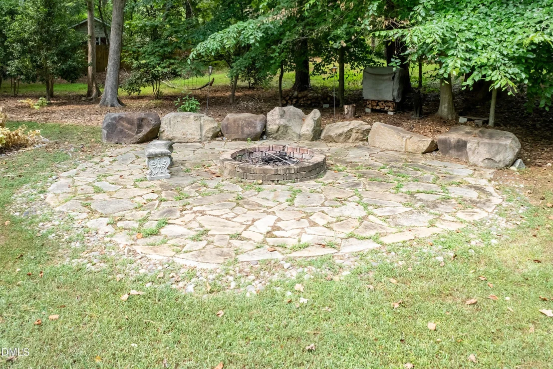 Photo of 300 Cardinal Crest Lane