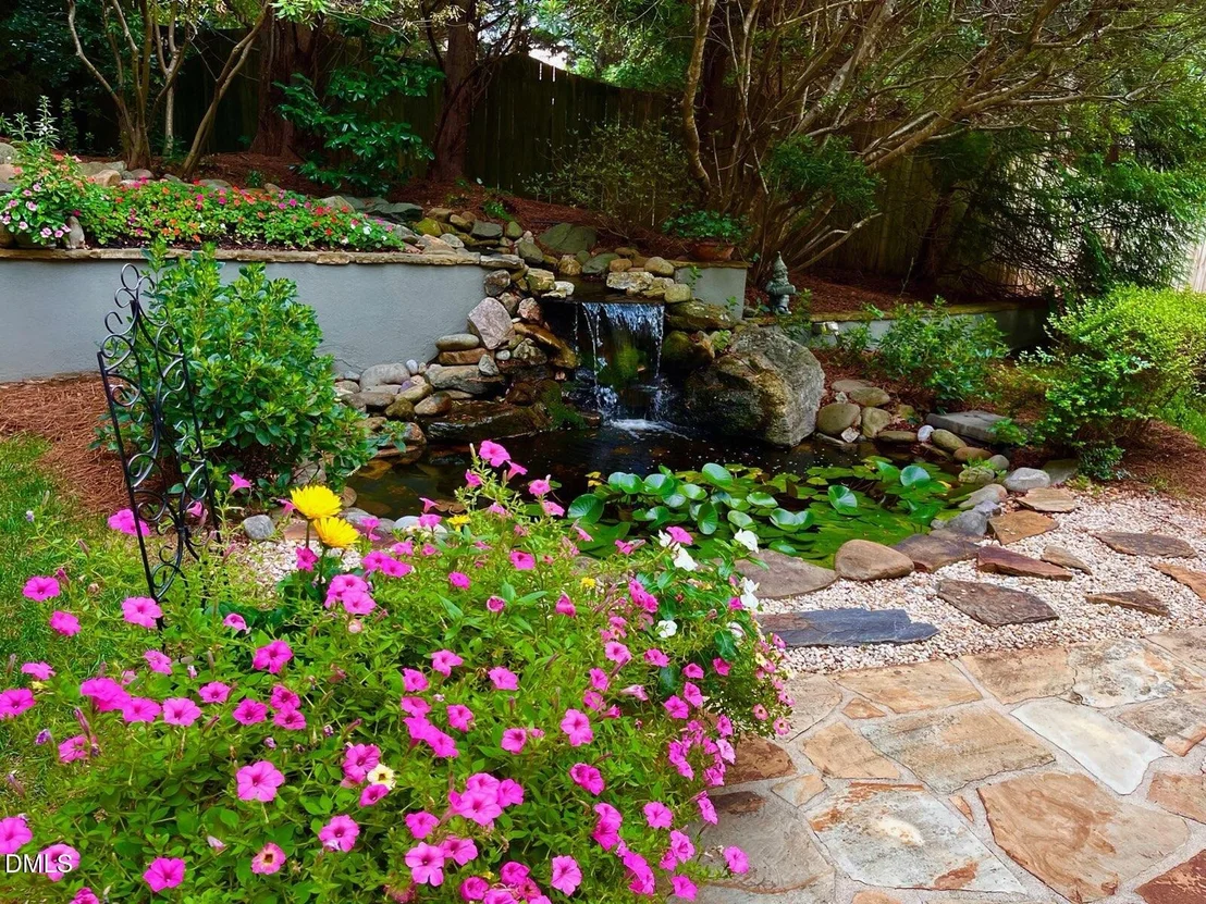 Photo of 6633 Rest Haven Drive