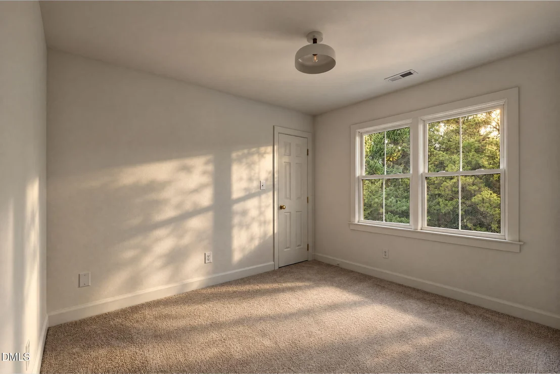 Photo of 1825 Thorpshire Drive