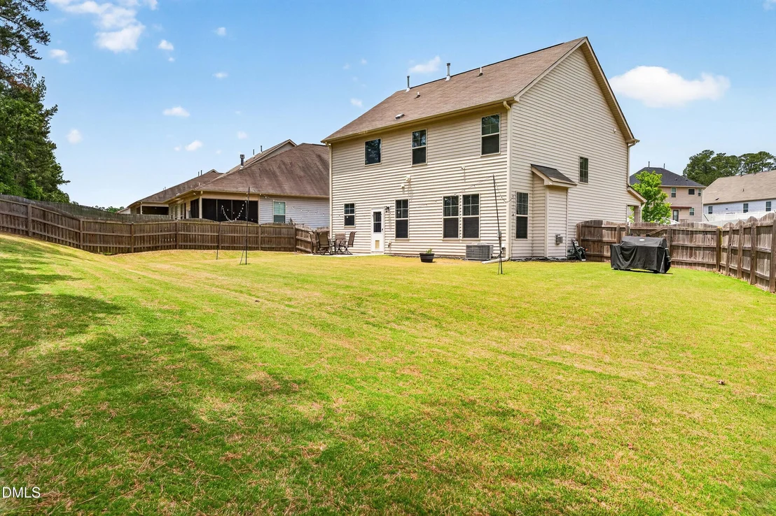 Photo of 410 Chestnut Oak Place