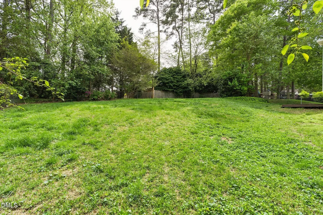 Photo of 412 Pinecroft Drive