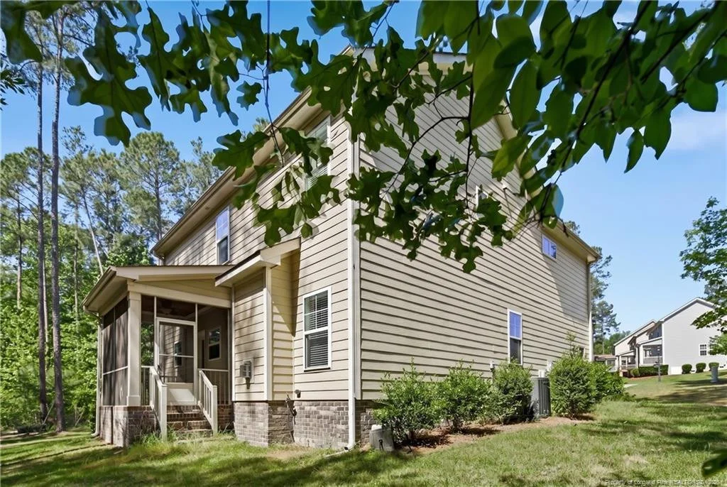 Photo of 31 Waterside Circle