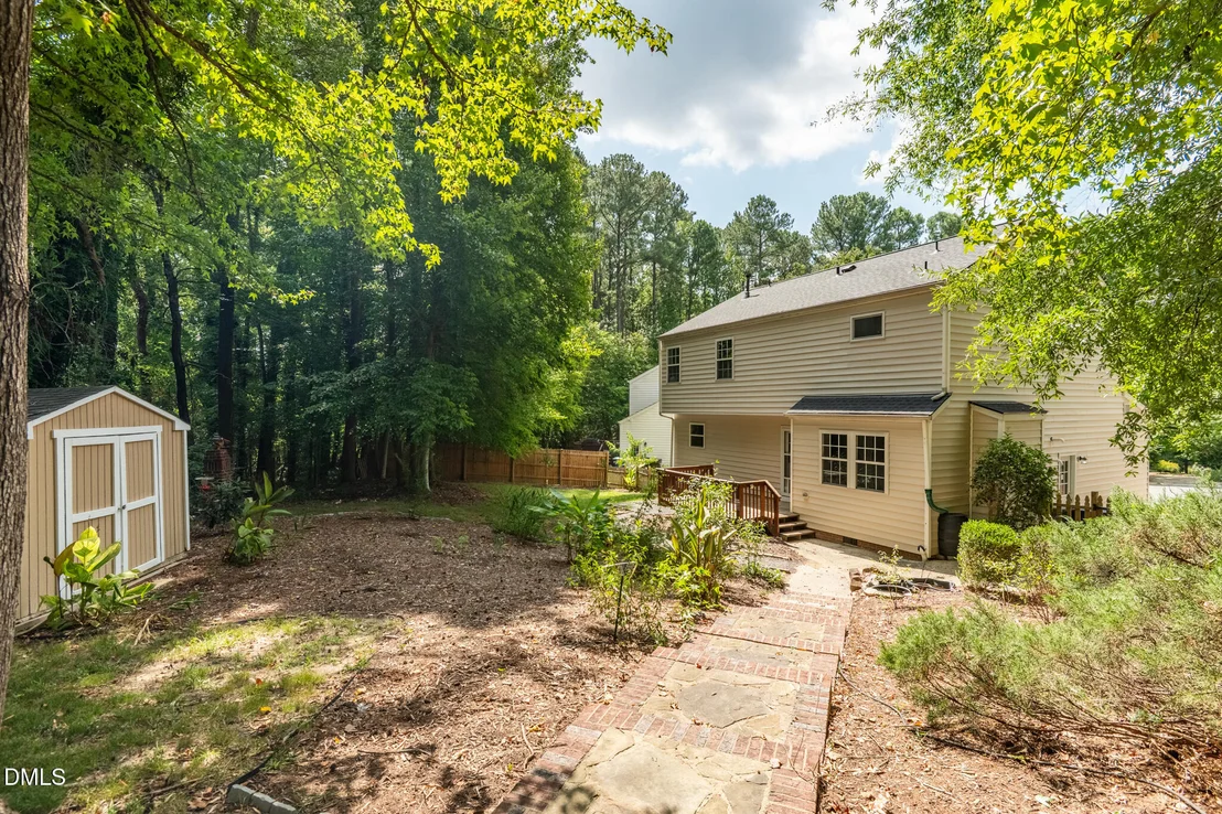 Photo of 2102 Meade Lane