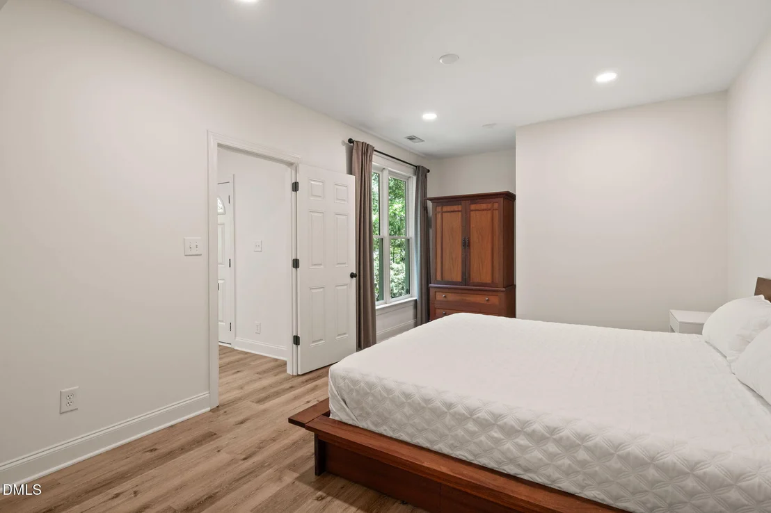 Photo of 1932 Pleasant Forest Way