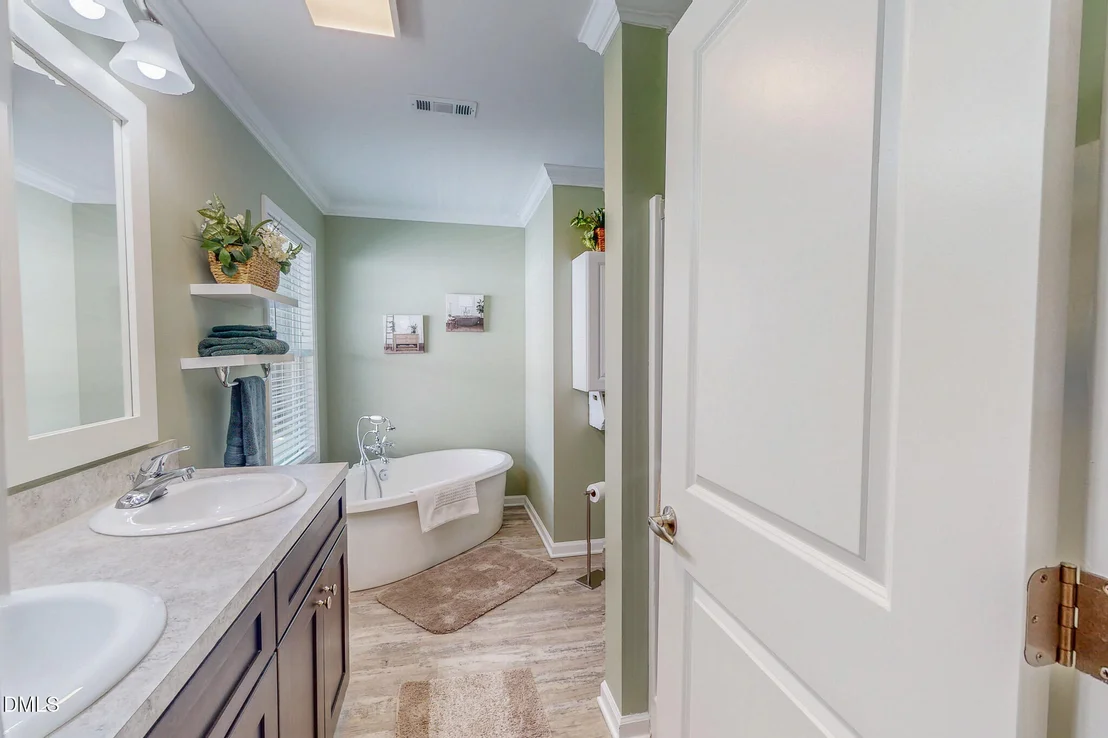 Photo of 42 Tom Webb Road