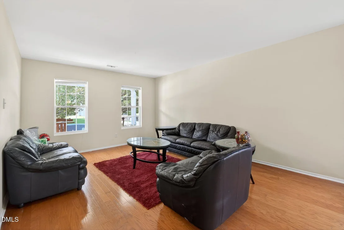 Photo of 1012 Breeze Lane