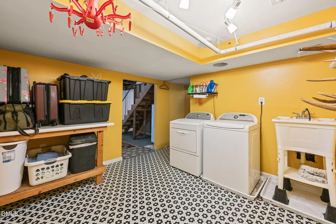 Photo of 3827 Corwin Road