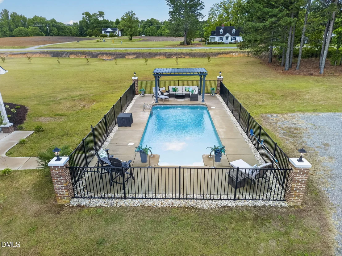Photo of 534 Herring Road