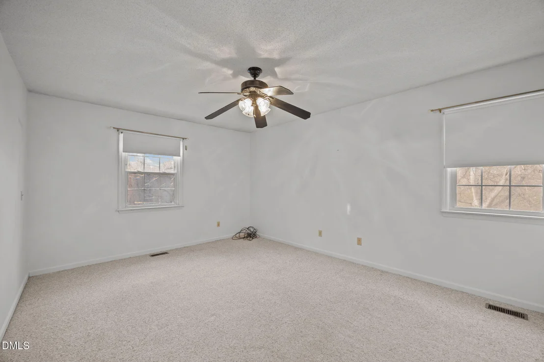 Photo of 3221 Oakridge Drive