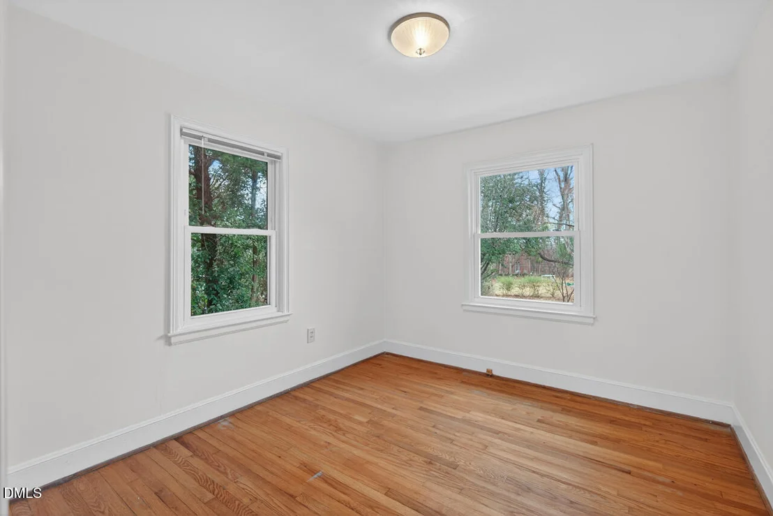 Photo of 1811 Forest Road