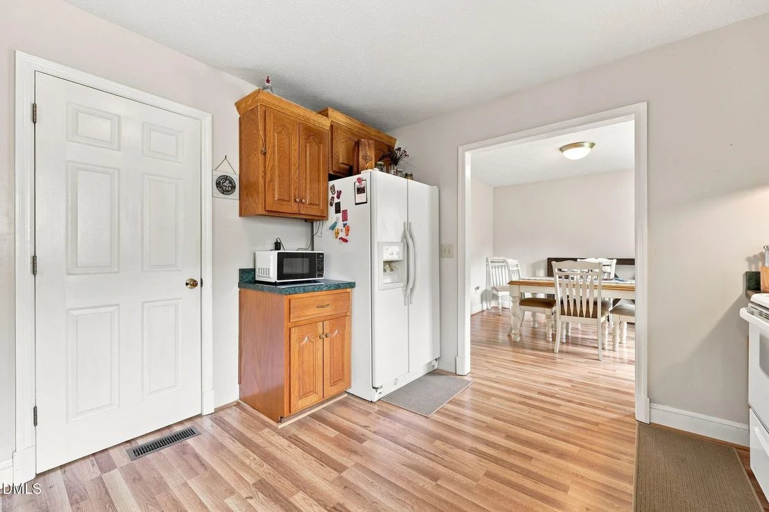 Photo of 409 Reaves Lane