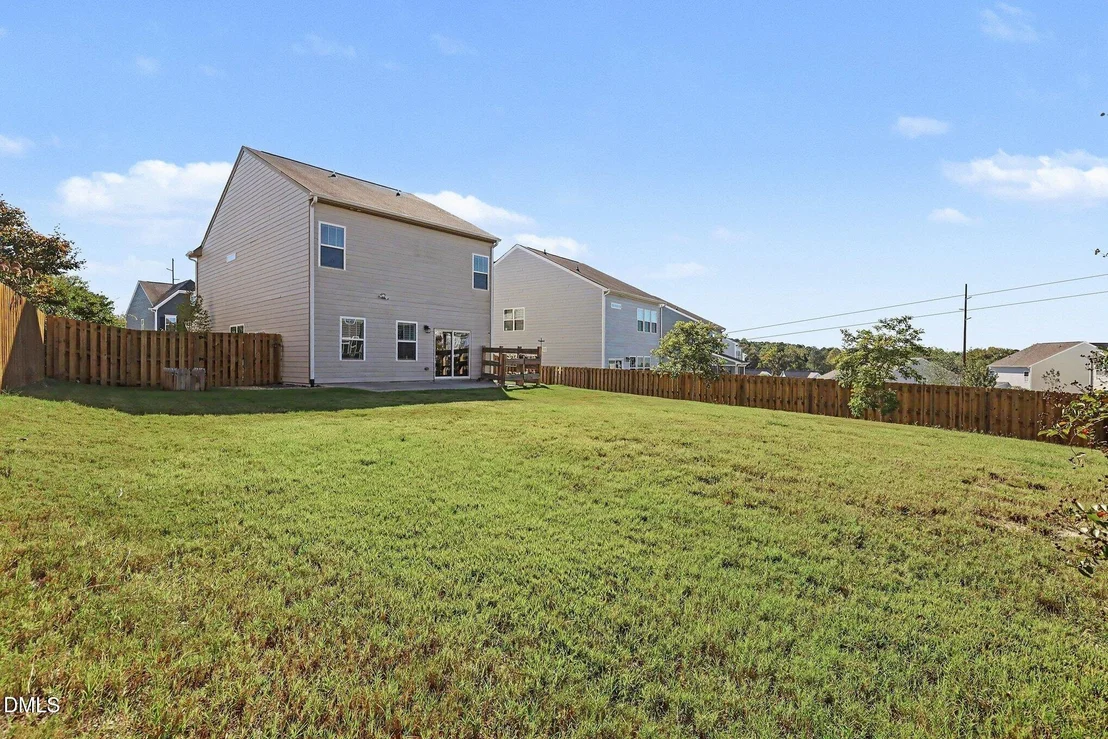 Photo of 1833 Birdhouse Lane
