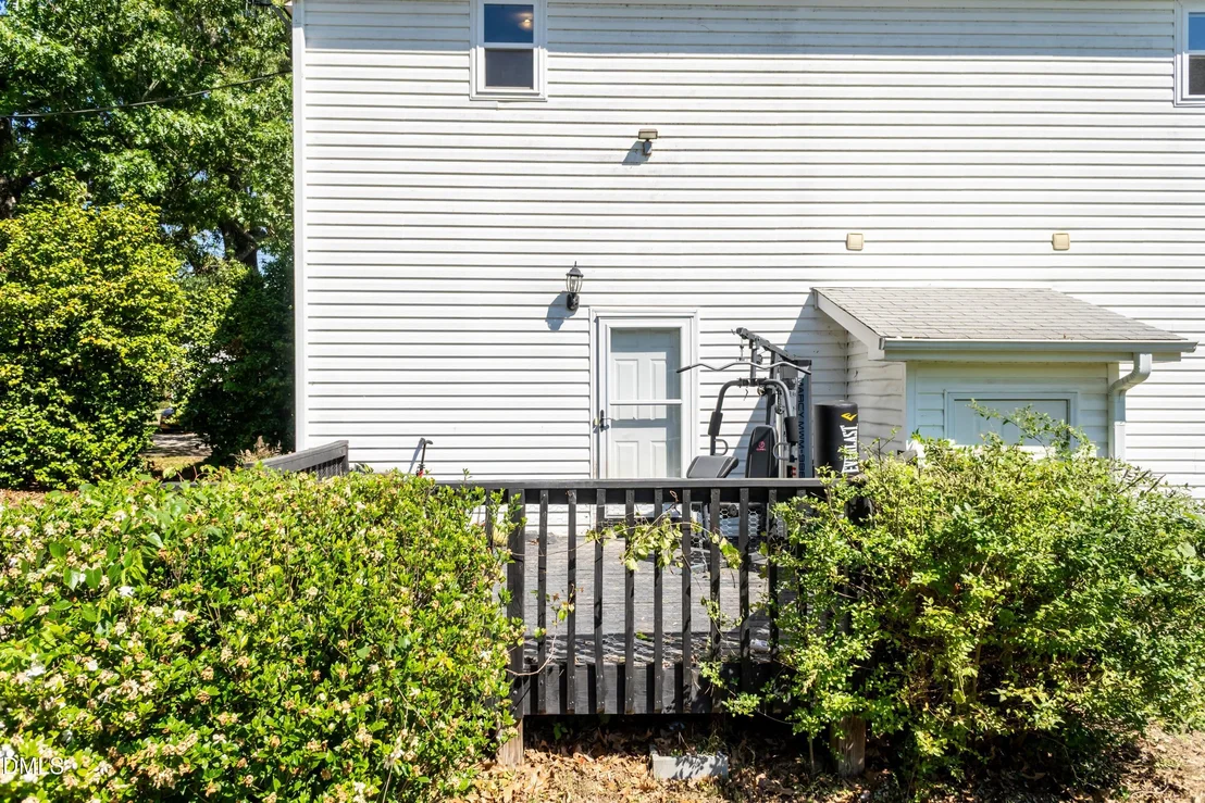 Photo of 1502 Bahama Road