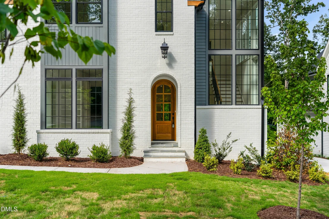 Photo of 6 Chantilly Place