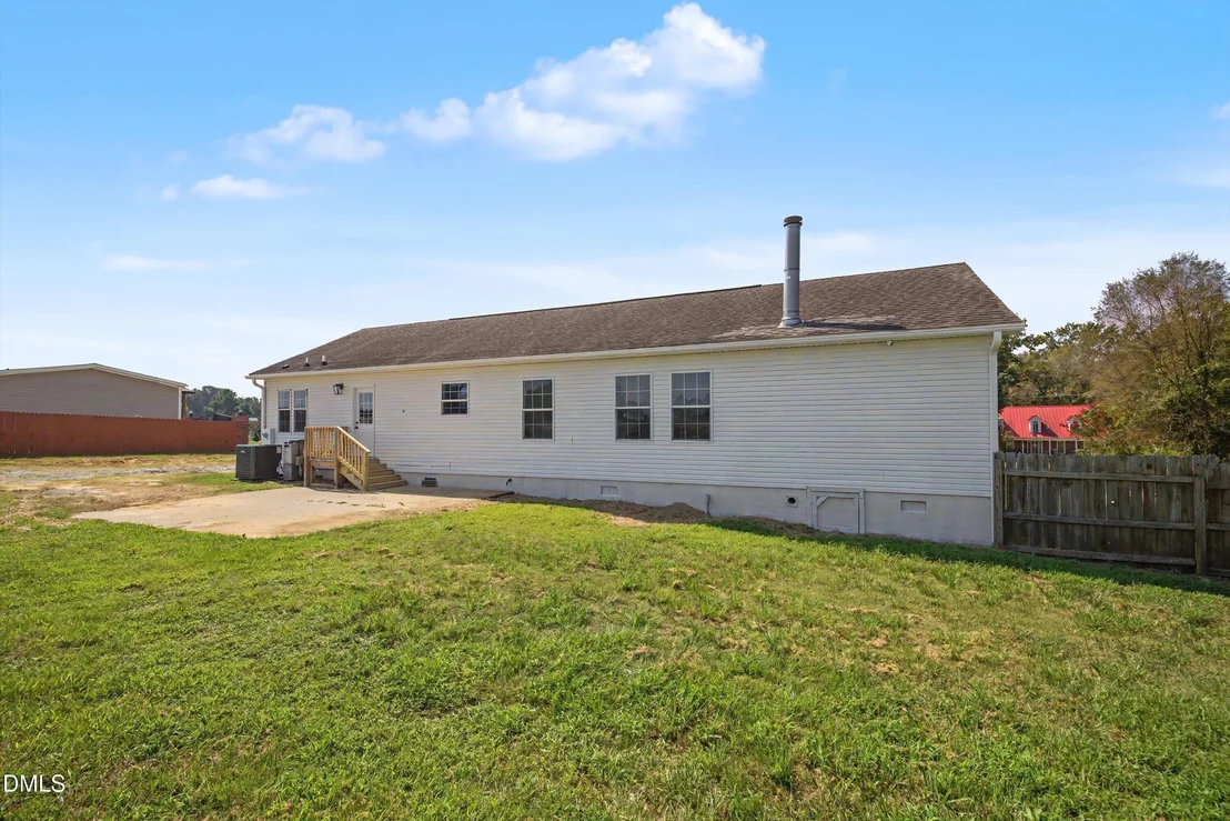 Photo of 6300 Benson Hardee Road
