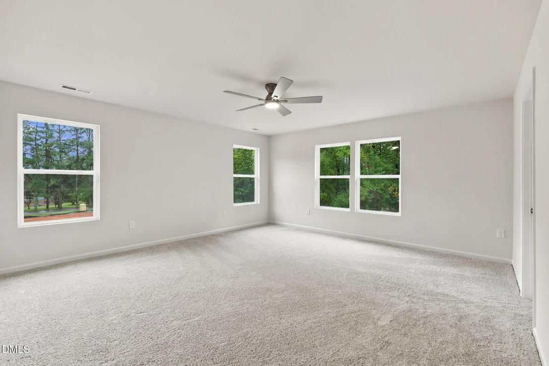 Photo of 709 Crestview Drive