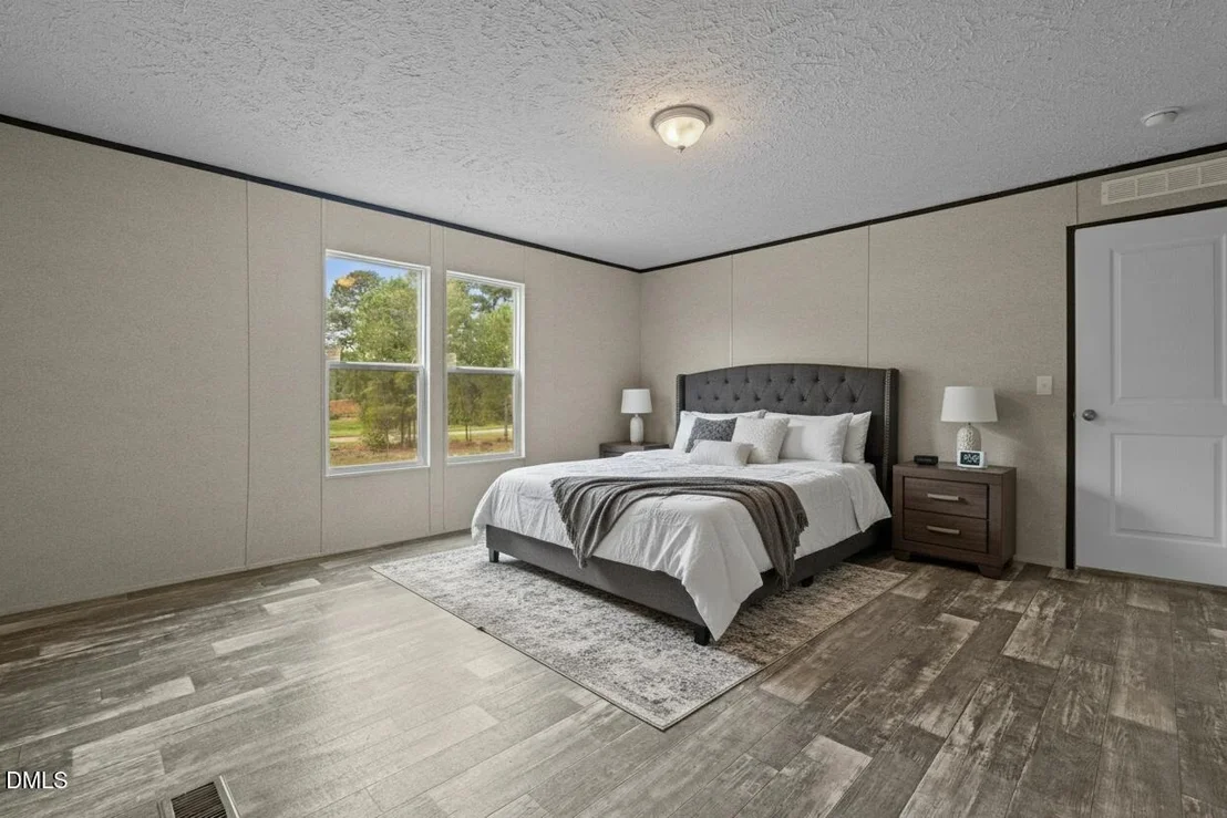 Photo of 38 Emerald Lane