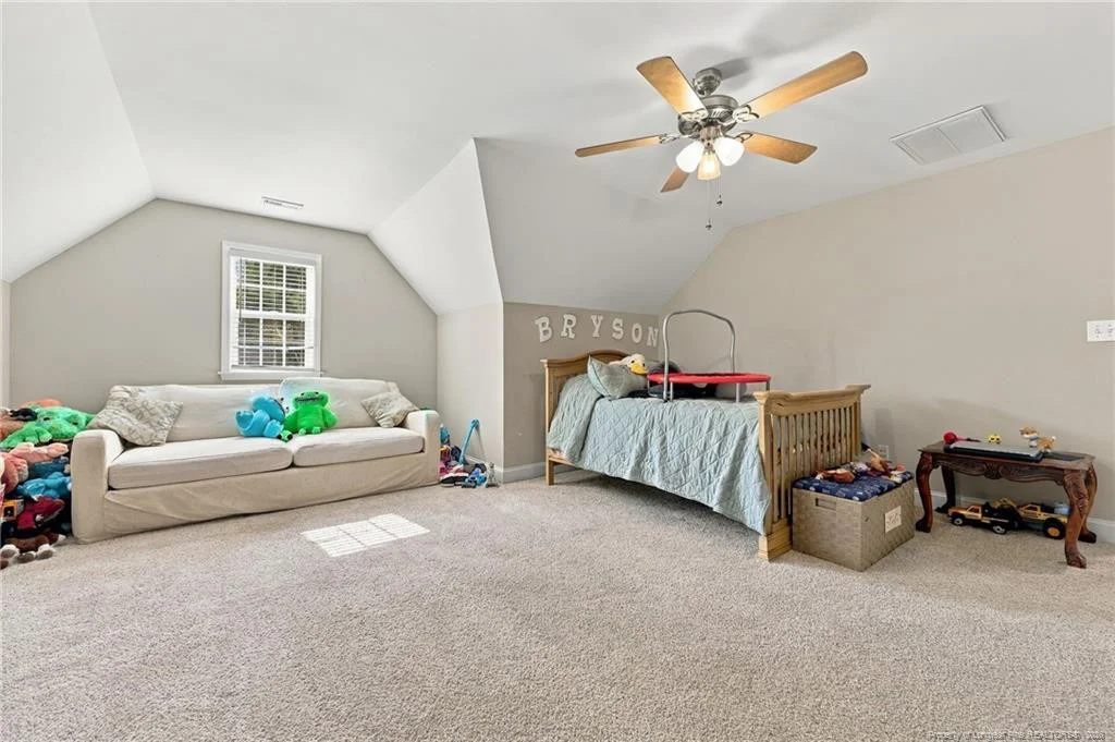 Photo of 188 Lamplighter Way